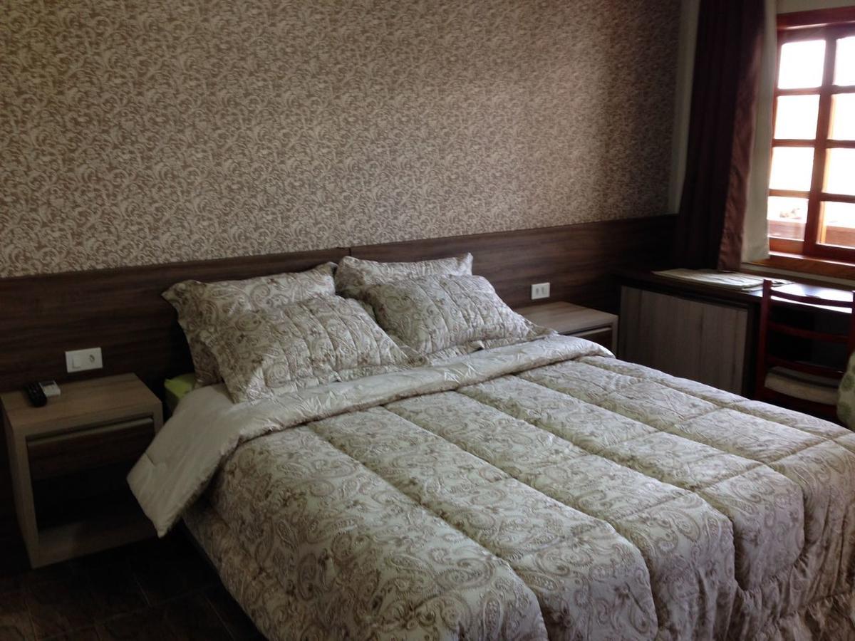 Hotel Zenf Papanduva Екстер'єр фото